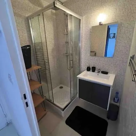 Magnifique Studio Renove En Plein Centre Ville. Apartment
